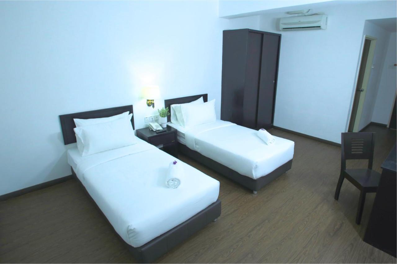 Hotel Pandan Johor Bahru Buitenkant foto