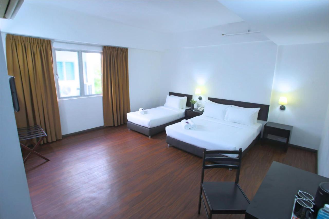 Hotel Pandan Johor Bahru Buitenkant foto
