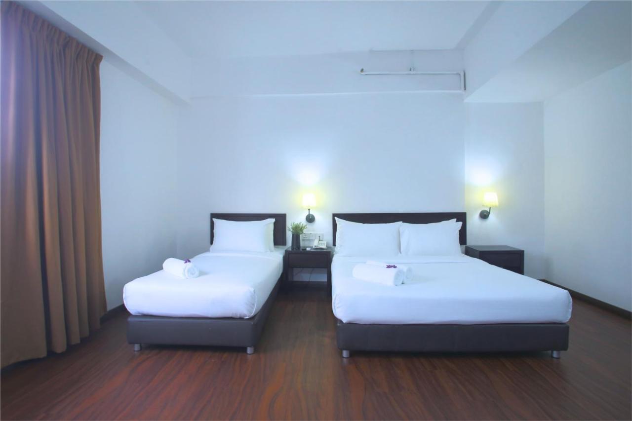Hotel Pandan Johor Bahru Buitenkant foto
